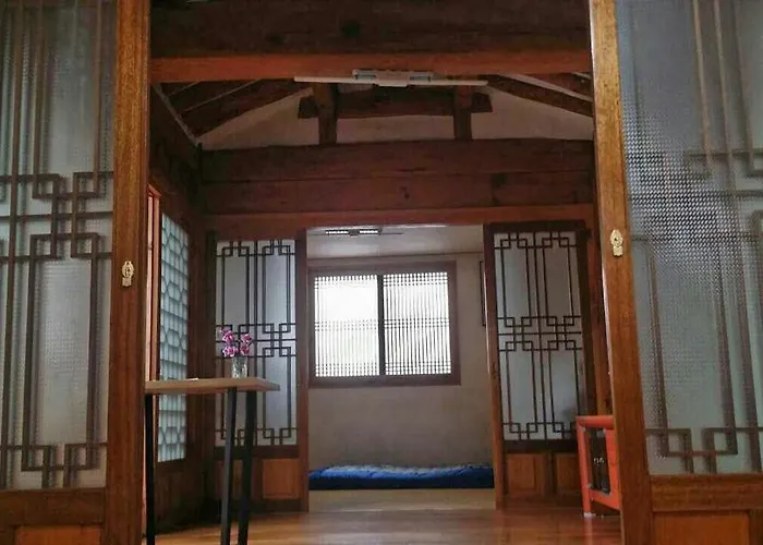 Yeonwoo Hotel